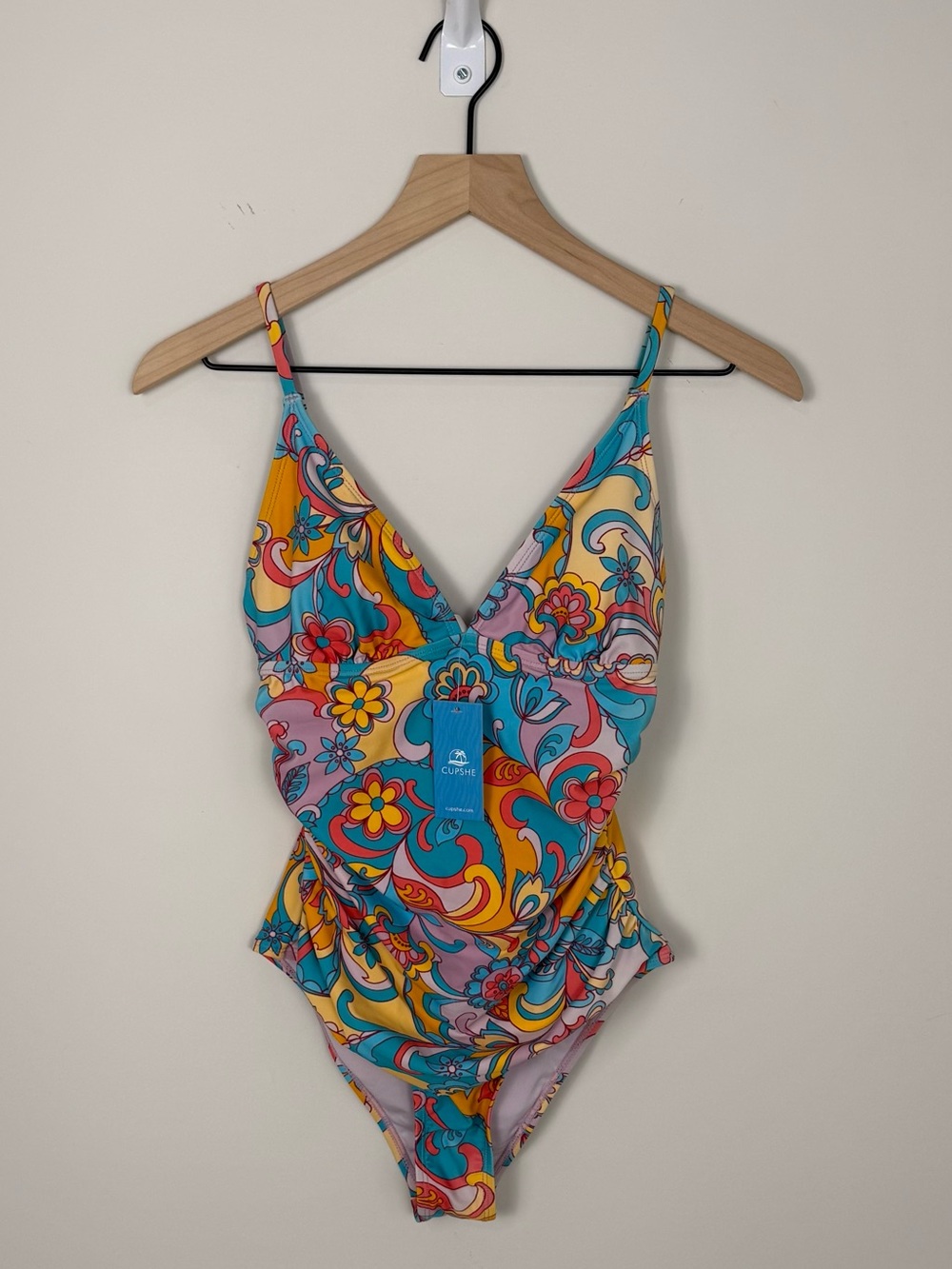 Cupshe NWT Retro 70s Floral Ruched One Piece Swimsuit Plunging V Neck Small